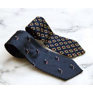 Christian Dior Mens Neck Ties (2) Cravates Polyester Geometric Navy Blue‎ 56"